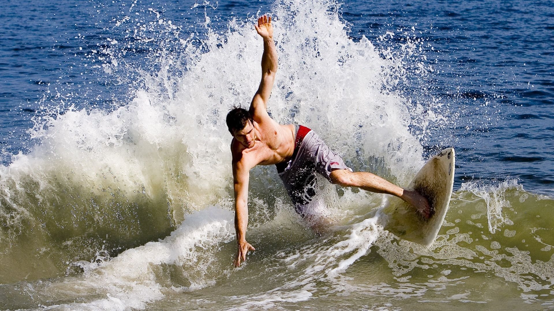 福登稳坐主力显真章，塞内加尔八强战可期